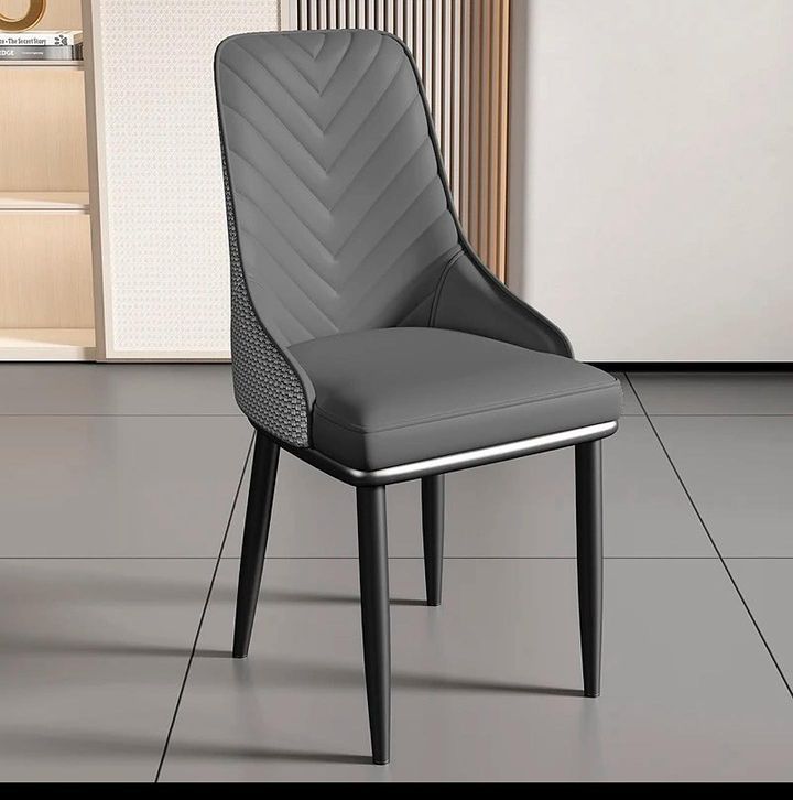 BESTSELLAR DINING CHAIR